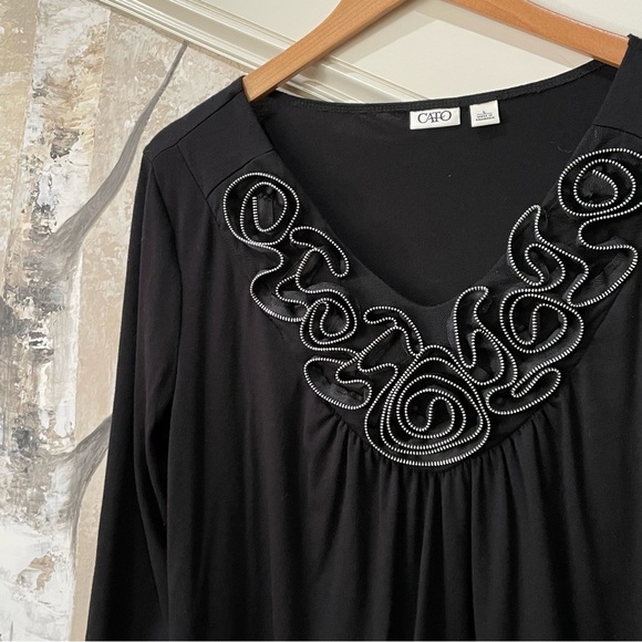 As seen on Millionaire Matchmaker•3D Zipper Rose Flowers Neckline•Large - Picture 2 of 5